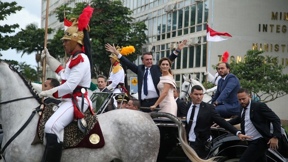 Ngựa chiến gây náo loạn lễ diễu hành nhậm chức của tân Tổng thống Brazil - 1
Lễ diễu hành quy mô lớn cho sự kiện nhậm chức của tân Tổng thống Brazil. (Ảnh: Reuters)