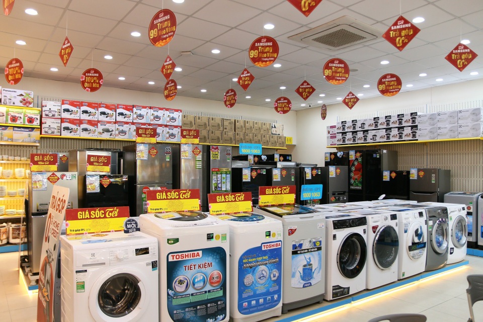 Thế Giới Di Động: Tăng trưởng xứng tầm “ông lớn” - 2 Việc mở rộng thị phần của hệ thống Điện máy Xanh góp phần giúp Thế Giới Di Động tăng trưởng mạnh trong năm qua.
