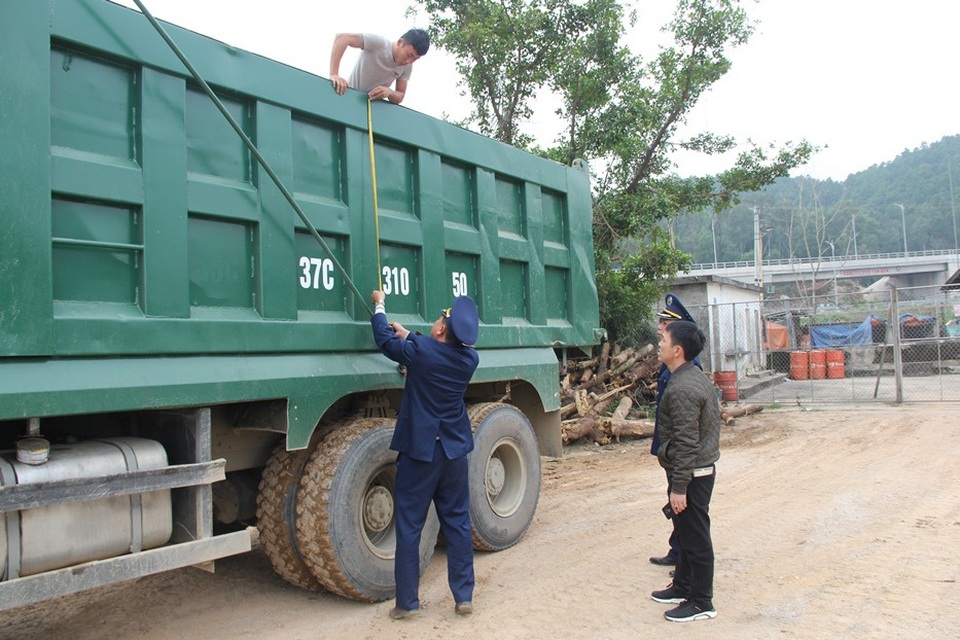Doanh nghiệp cắt thành thùng và cam kết chạy đúng tải trọng xe tại Nghệ An - 3 Doanh nghiệp cắt thành thùng và cam kết chạy đúng tải trọng xe tại Nghệ An - 3