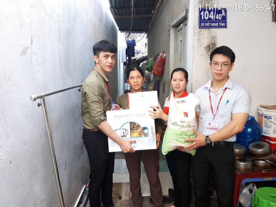 Chương trình từ thiện “10 năm gắn kết triệu trái tim” - Ảnh 2. Chương trình từ thiện “10 năm gắn kết triệu trái tim” - Ảnh 2.