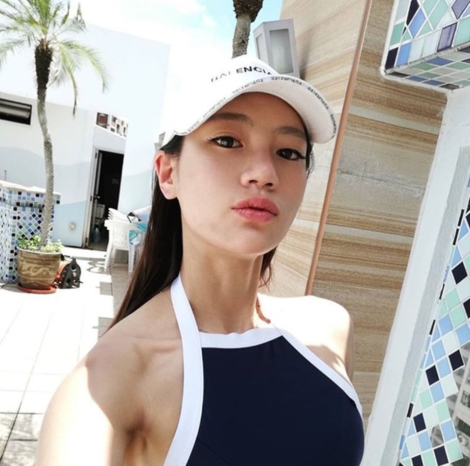 3 người đẹp Hàn Quốc sở hữu cơ bắp cuồn cuộn đàn ông cũng phải e dè - 7
Tương tự như Suran, Min Ji là một mỹ nhân với vẻ đẹp sánh ngang với các nữ thần tượng Kpop.