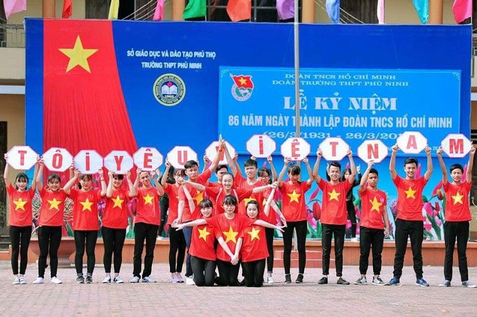Trào lưu chụp ảnh hình ngôi sao được giới trẻ hưởng ứng dịp đầu năm - 3 Thu Duyen Nguyen