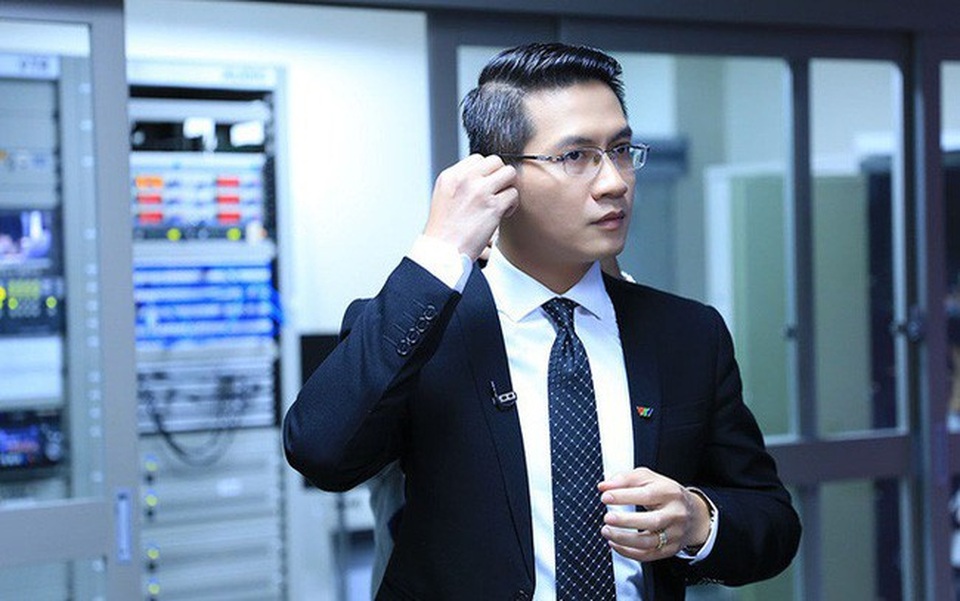 BTV Tuấn Dương: “Tôi chưa làm tròn bổn phận và trách nhiệm của một người bố” - 1 BTV Tuấn Dương vừa đảm nhận vai trò dẫn chính ở Việt Nam hôm nay.