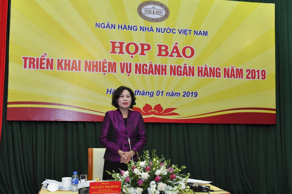 Xử lý thêm 149,22 nghìn tỷ đồng, nợ xấu xuống dưới 2% - 1
Sáng nay (7/1), Ngân hàng Nhà nước Việt Nam (NHNN) đã tổ chức họp báo về kết quả hoạt động năm 2018 và triển khai nhiệm vụ ngành ngân hàng năm 2019.