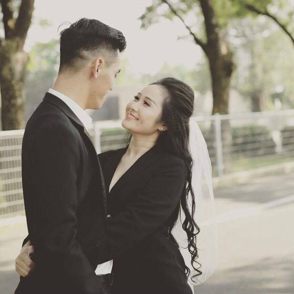 Khoảnh khắc "ngọt như đường" của cầu thủ Tiến Linh và bạn gái giáo viên - 14
Không được kề cận mỗi ngày nhưng họ không hề cô đơn.