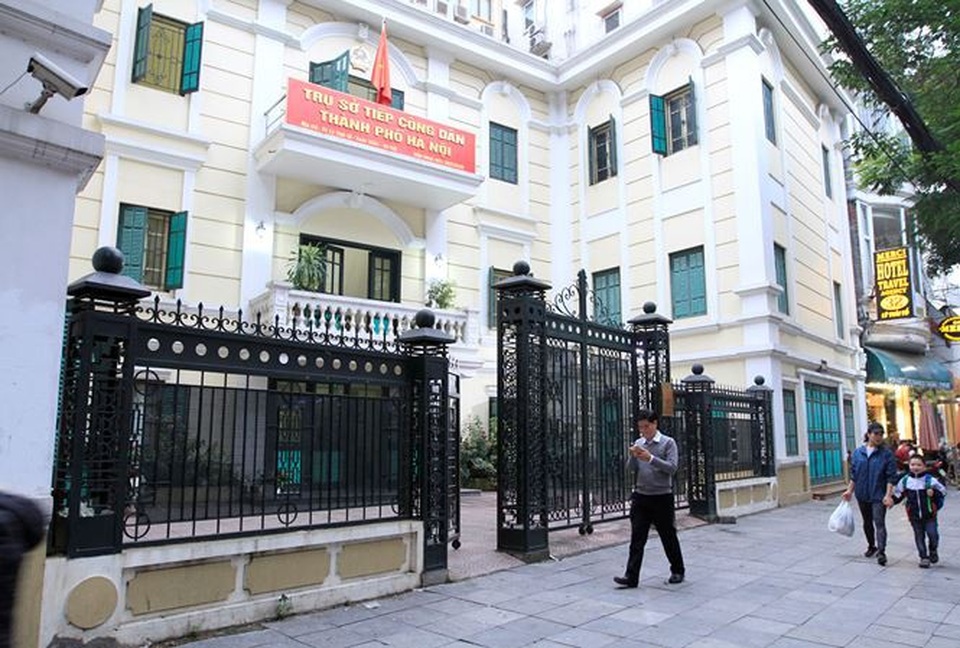 Hà Nội: Không được quay phim, ghi âm cán bộ tiếp dân khi chưa có sự đồng ý - 1 Trụ sở Tiếp công dân TP Hà Nội (Ảnh: Tiền Phong).