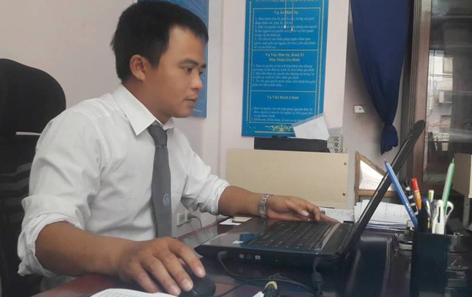 Bi kịch của cô lễ tân xinh đẹp bỏ người yêu nghèo, lấy chồng đại gia - Ảnh 1. Bi kịch của cô lễ tân xinh đẹp bỏ người yêu nghèo, lấy chồng đại gia - Ảnh 1.