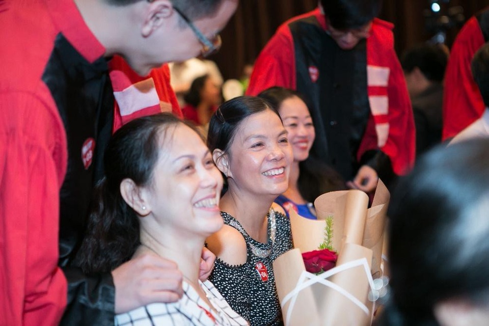 IELTS BOUNTY HUNTERS: Thành quả cao của con là món quà lớn nhất dành cho cha mẹ! - Ảnh 3. IELTS BOUNTY HUNTERS: Thành quả cao của con là món quà lớn nhất dành cho cha mẹ! - Ảnh 3.