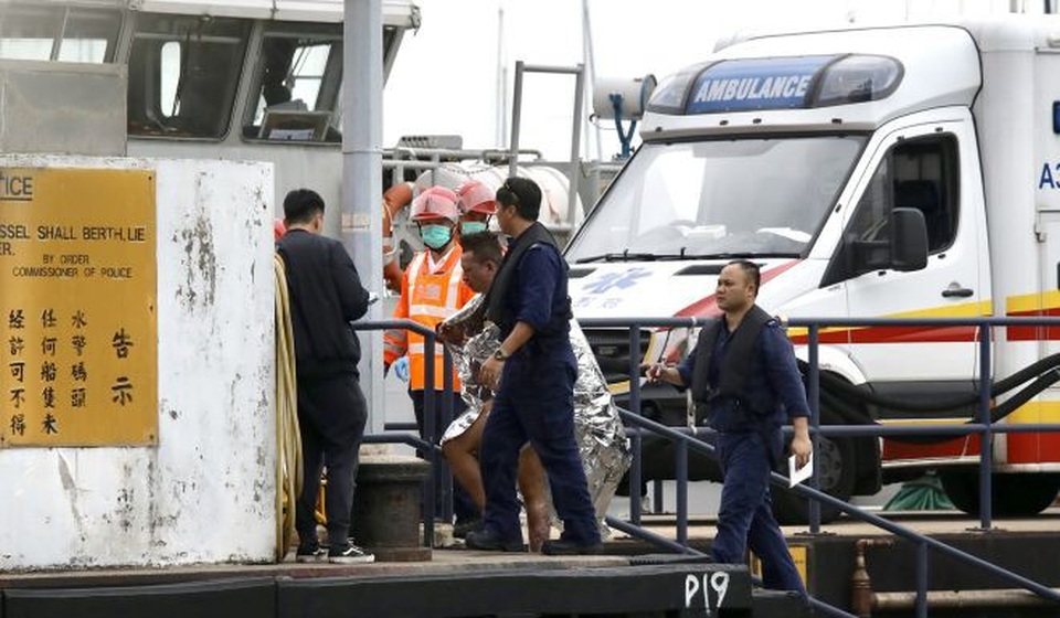 Tàu chở dầu mang cờ Việt Nam bốc cháy ngoài khơi Hong Kong - Ảnh 7. Tàu chở dầu mang cờ Việt Nam bốc cháy ngoài khơi Hong Kong - Ảnh 7.