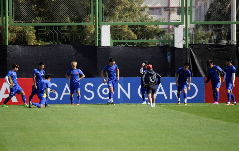 Đội tuyển Việt Nam quên nhanh trận thua Iraq, sẵn sàng lấy 1 điểm trước Iran - Ảnh 12.