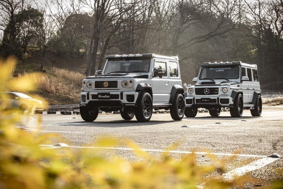 Suzuki Jimny trở thành phiên bản thu nhỏ của Mercedes-Benz G-Class - Ảnh 1. Suzuki Jimny trở thành phiên bản thu nhỏ của Mercedes-Benz G-Class - Ảnh 1.