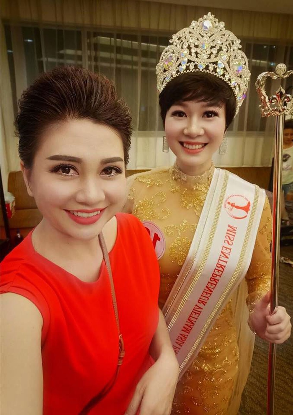 MC Ngọc Tiên duyên dáng dẫn chương trình Hoa hậu tại Malaysia - Ảnh 4. MC Ngọc Tiên duyên dáng dẫn chương trình Hoa hậu tại Malaysia - Ảnh 4.