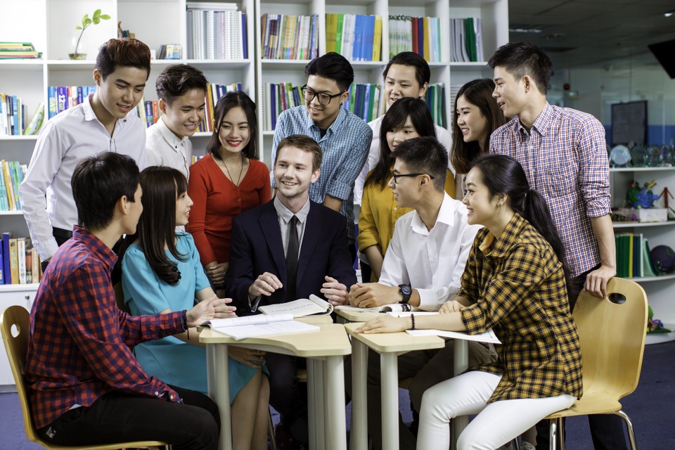 Tết YOLA - Ngập quà xuân, nâng trình Anh ngữ - Ảnh 2. Tết YOLA - Ngập quà xuân, nâng trình Anh ngữ - Ảnh 2.