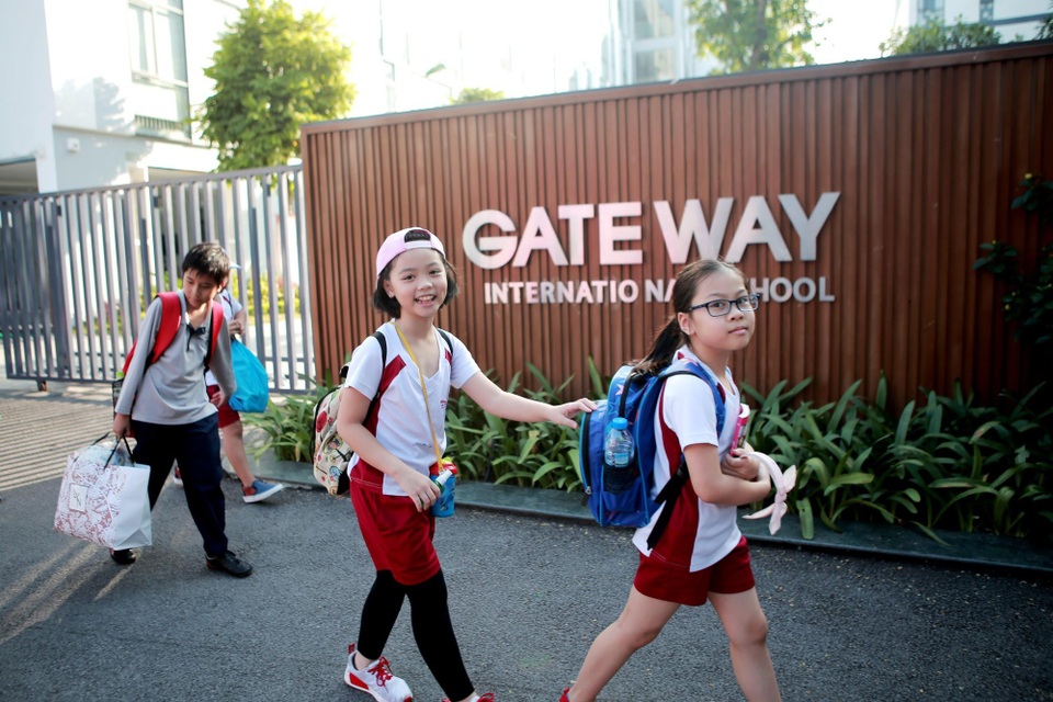 3,5 tỉ đồng Học bổng Gateway dành cho học sinh cấp 2 trong năm học mới - Ảnh 3. 3,5 tỉ đồng Học bổng Gateway dành cho học sinh cấp 2 trong năm học mới - Ảnh 3.