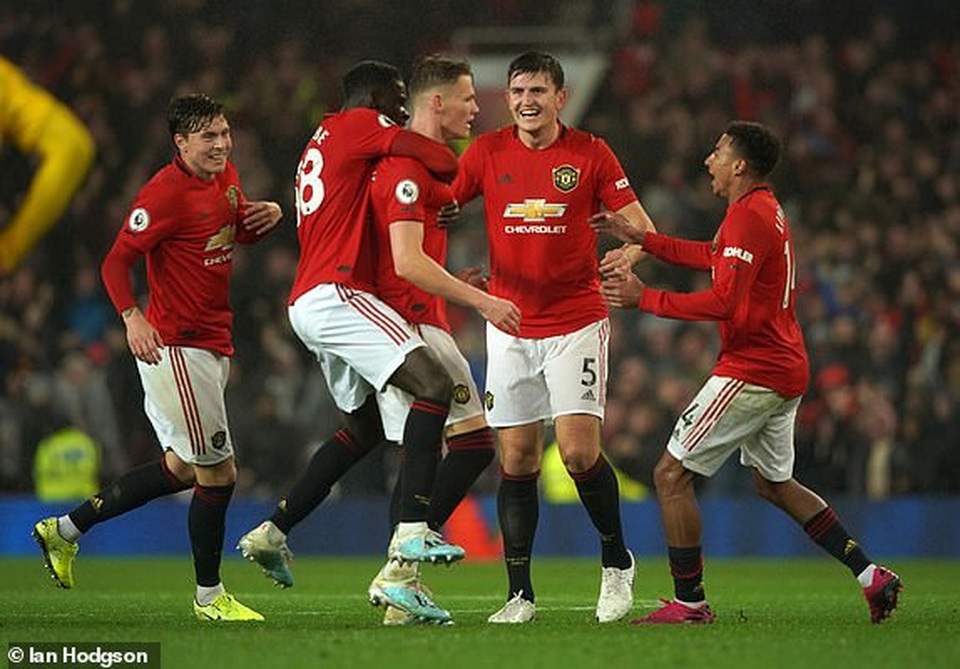 Man Utd 1-1 Arsenal: Chia điểm, chia thất vọng - 17 Man Utd 1-1 Arsenal: Chia điểm, chia thất vọng - 17
