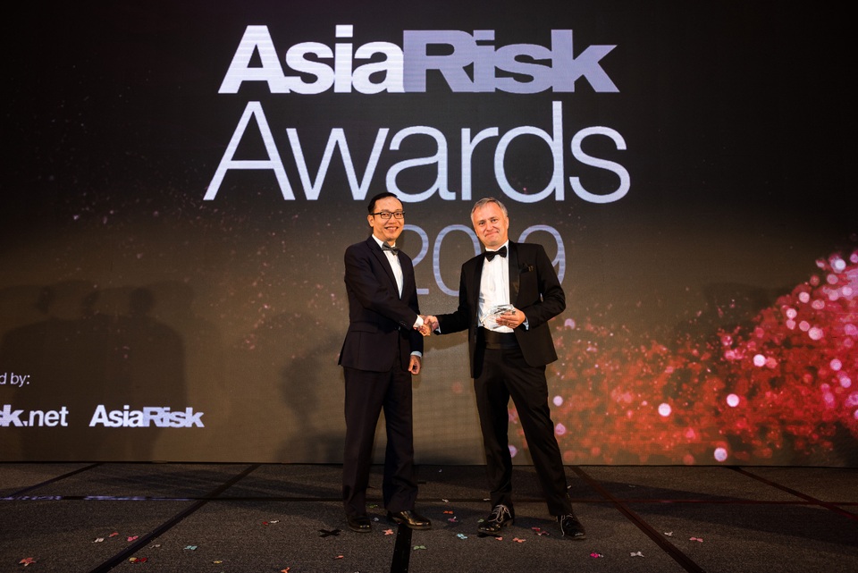 Techcombank được Asia Risk vinh danh “Ngân hàng xuất sắc nhất Việt Nam” lần thứ hai - 1 Techcombank được Asia Risk vinh danh “Ngân hàng xuất sắc nhất Việt Nam” lần thứ hai - 1