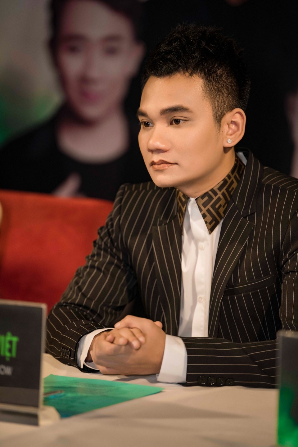 Khắc Việt: “Tôi có thể nhường cho Khắc Hưng mọi thứ mà tôi có” - 1 Khắc Việt: “Tôi có thể nhường cho Khắc Hưng mọi thứ mà tôi có” - 1
