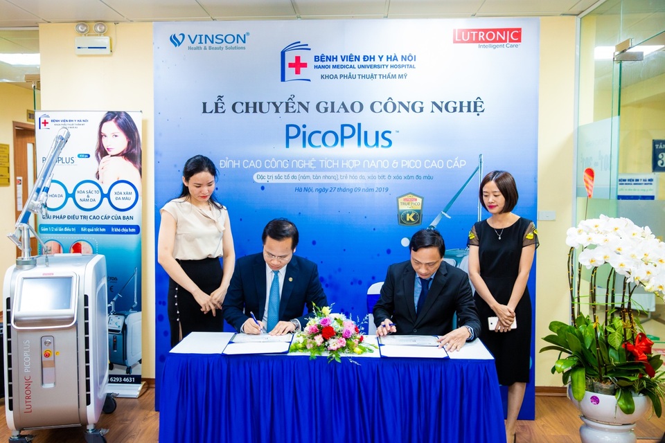 Công nghệ laser PicoPlus – mang lại nét đẹp tuổi thanh xuân đã được chuyển giao đến khoa Phẫu Thuật Tạo Hình Thẩm Mỹ - Bệnh Viện Đại Học Y Hà Nội - 2 Công nghệ laser PicoPlus – mang lại nét đẹp tuổi thanh xuân đã được chuyển giao đến khoa Phẫu Thuật Tạo Hình Thẩm Mỹ - Bệnh Viện Đại Học Y Hà Nội - 2