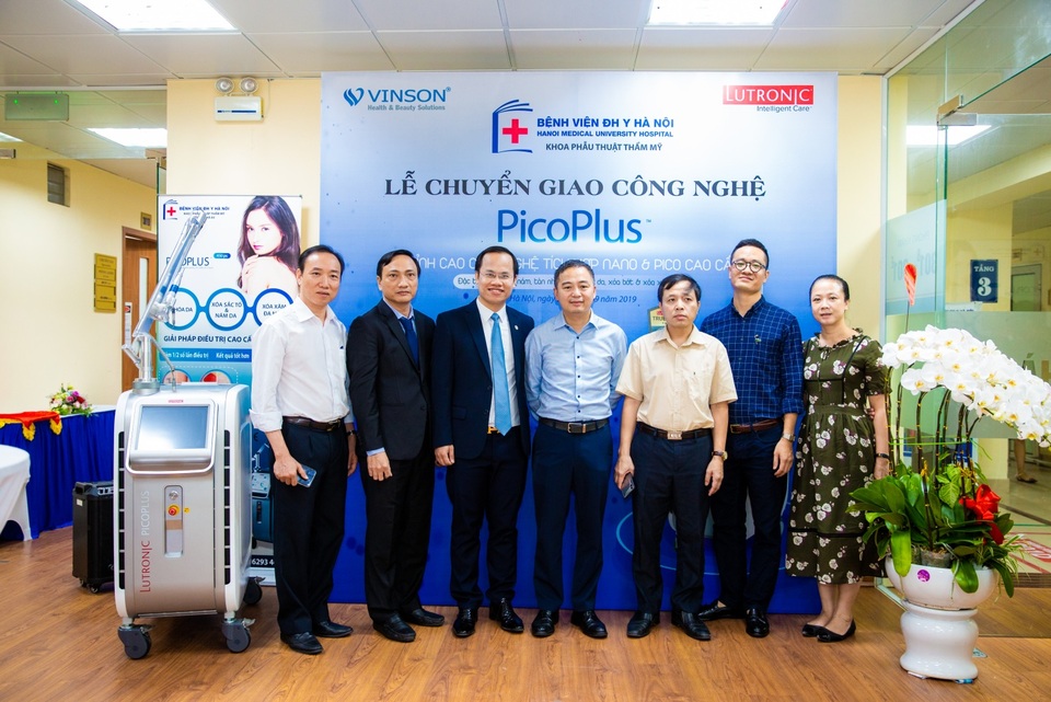 Công nghệ laser PicoPlus – mang lại nét đẹp tuổi thanh xuân đã được chuyển giao đến khoa Phẫu Thuật Tạo Hình Thẩm Mỹ - Bệnh Viện Đại Học Y Hà Nội - 3 Công nghệ laser PicoPlus – mang lại nét đẹp tuổi thanh xuân đã được chuyển giao đến khoa Phẫu Thuật Tạo Hình Thẩm Mỹ - Bệnh Viện Đại Học Y Hà Nội - 3