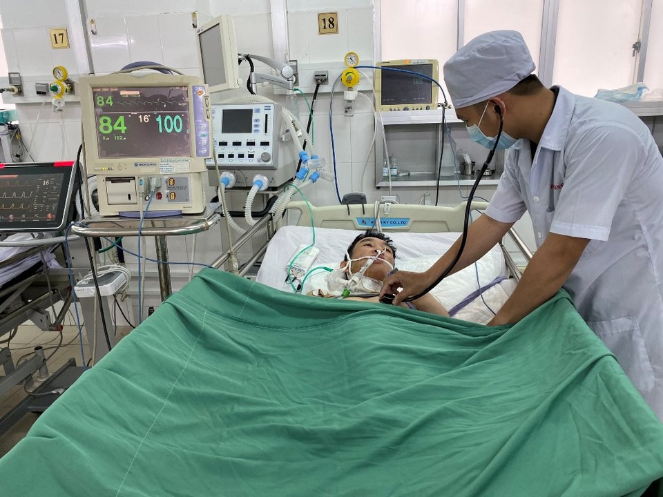 Cần Thơ: Báo động đỏ cứu sống thiếu nhiên 15 tuổi đột ngột ngừng tim, ngừng thở - 1 Cần Thơ: Báo động đỏ cứu sống thiếu nhiên 15 tuổi đột ngột ngừng tim, ngừng thở - 1