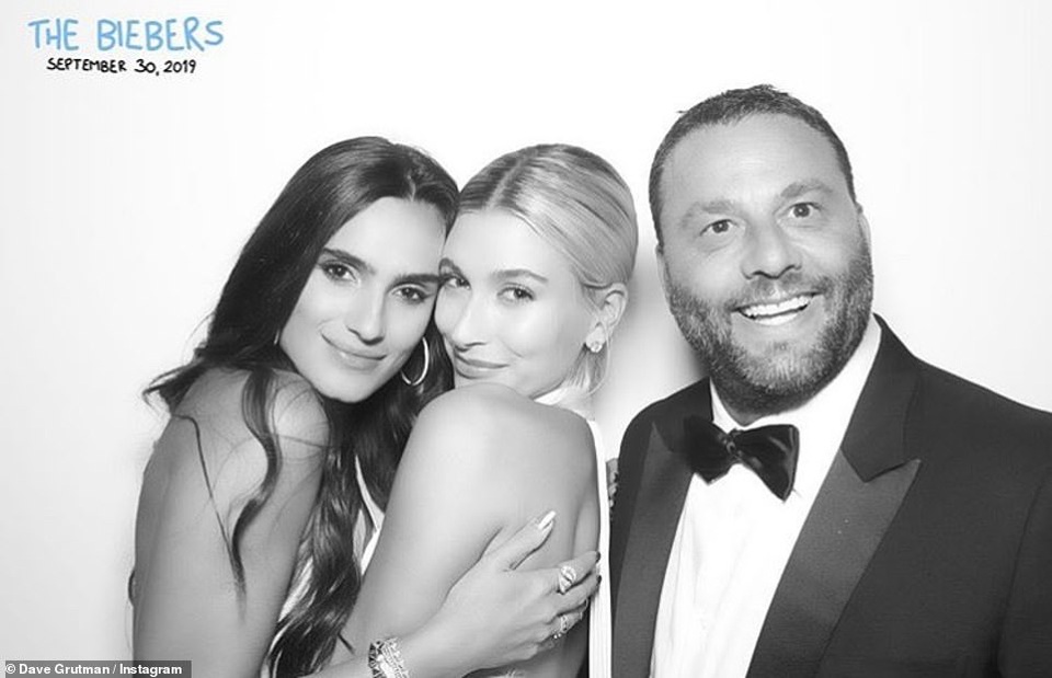 Justin Bieber hôn môi bà xã Hailey Baldwin say đắm trong hôn lễ thế kỷ - 9 Justin Bieber hôn môi bà xã Hailey Baldwin say đắm trong hôn lễ thế kỷ - 9