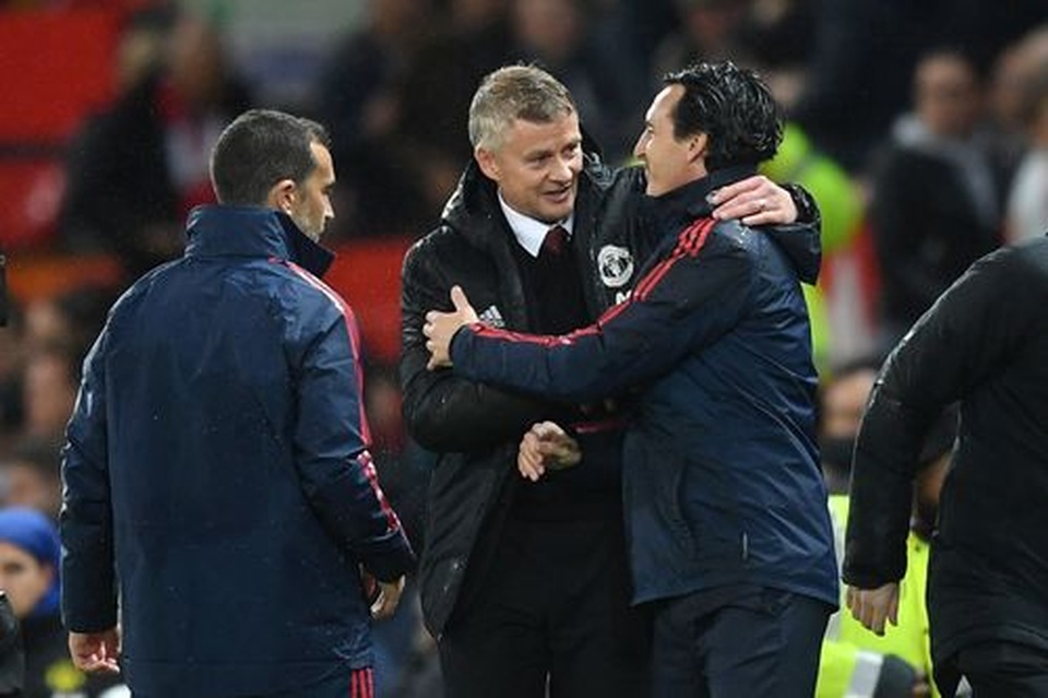 Những khoảnh khắc chia điểm thất vọng giữa Man Utd và Arsenal - 19 Những khoảnh khắc chia điểm thất vọng giữa Man Utd và Arsenal - 19