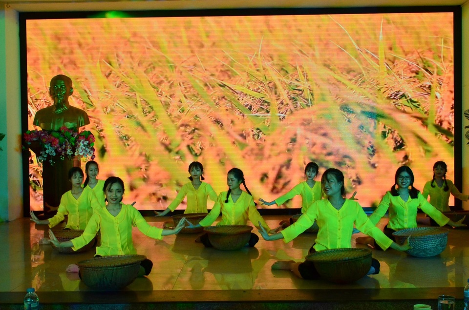 Trường Đại học Tài nguyên và Môi trường Hà Nội khai giảng năm học mới 2019 - 2020 - 4 Trường Đại học Tài nguyên và Môi trường Hà Nội khai giảng năm học mới 2019 - 2020 - 4