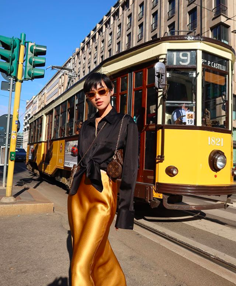 Châu Bùi, Khánh Linh: 2 fashionista Việt ghi dấu ấn tại thánh địa thời trang Paris, Milan - 11 Châu Bùi, Khánh Linh: 2 fashionista Việt ghi dấu ấn tại thánh địa thời trang Paris, Milan - 11
