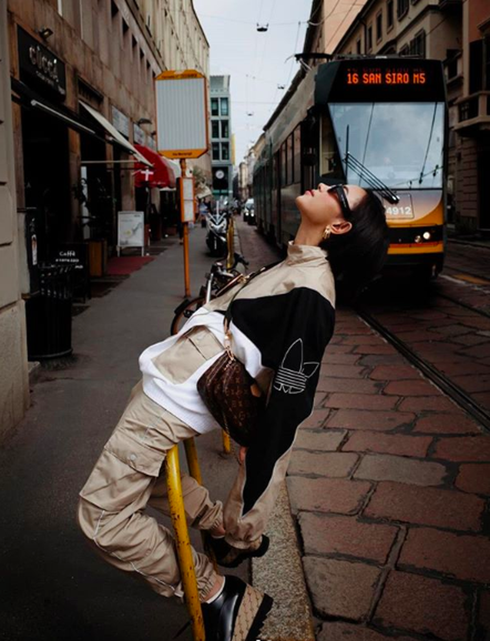 Châu Bùi, Khánh Linh: 2 fashionista Việt ghi dấu ấn tại thánh địa thời trang Paris, Milan - 6 Châu Bùi, Khánh Linh: 2 fashionista Việt ghi dấu ấn tại thánh địa thời trang Paris, Milan - 6