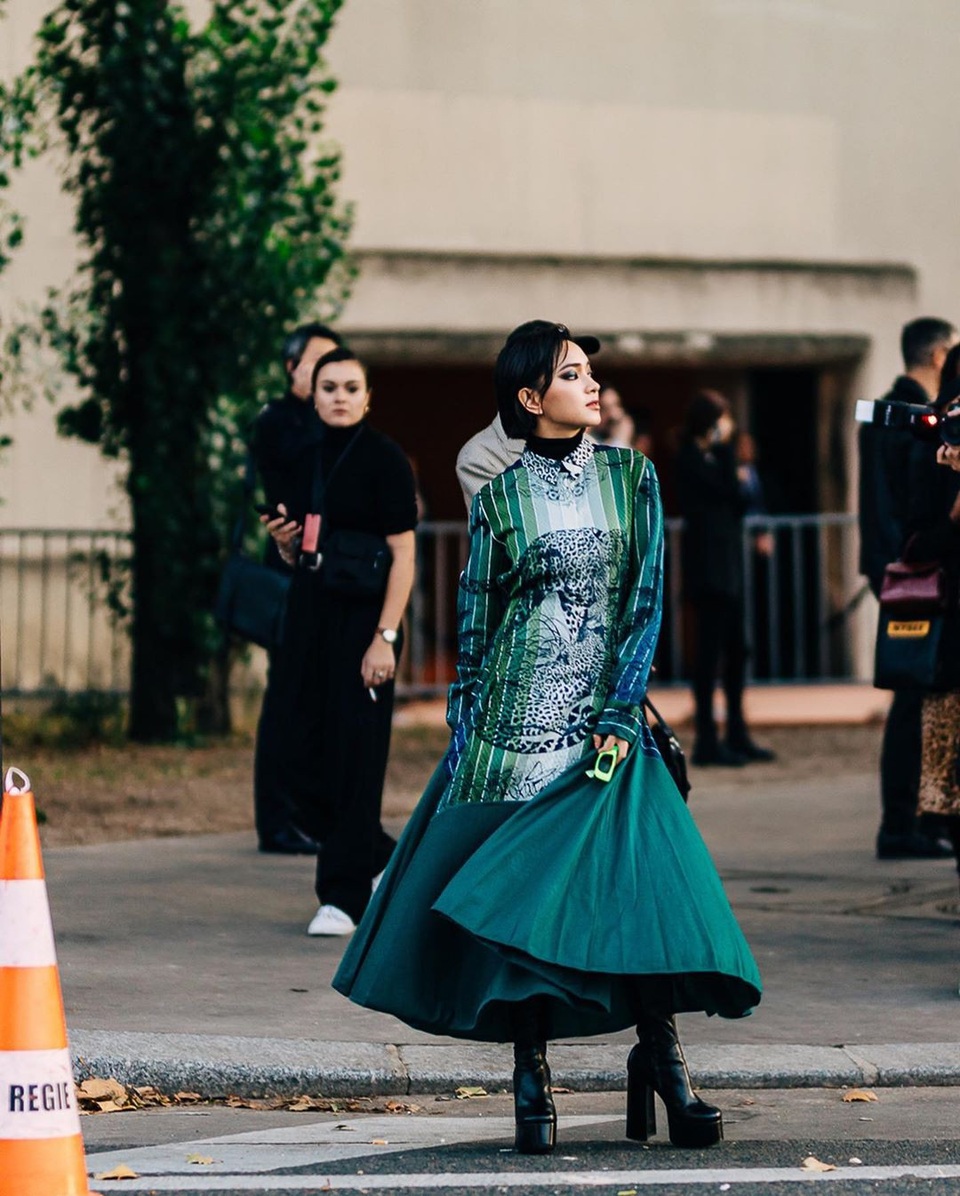 Châu Bùi, Khánh Linh: 2 fashionista Việt ghi dấu ấn tại thánh địa thời trang Paris, Milan - 7 Châu Bùi, Khánh Linh: 2 fashionista Việt ghi dấu ấn tại thánh địa thời trang Paris, Milan - 7