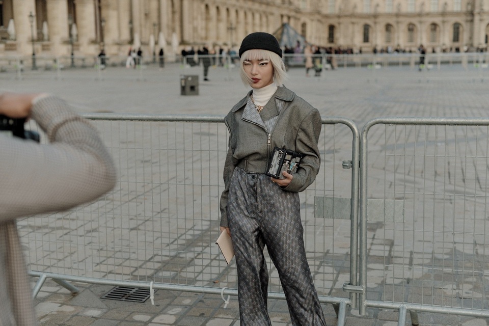 Châu Bùi, Khánh Linh: 2 fashionista Việt ghi dấu ấn tại thánh địa thời trang Paris, Milan - 1 Châu Bùi, Khánh Linh: 2 fashionista Việt ghi dấu ấn tại thánh địa thời trang Paris, Milan - 1