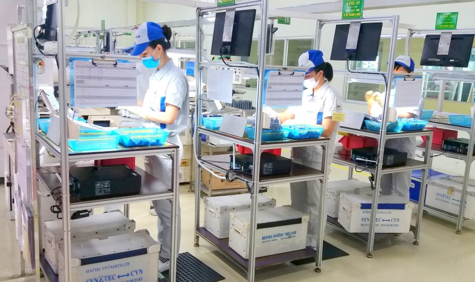 Gần 100.000 công nhân nghỉ làm việc ít nhất 1 ngày thứ 7 trong tuần - 1 Gần 100.000 công nhân nghỉ làm việc ít nhất 1 ngày thứ 7 trong tuần - 1