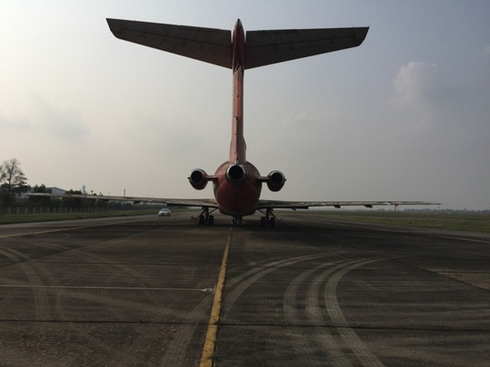 Cục Hàng không tiếp nhận đề nghị “đổi bánh, kẹo lấy máy bay” Boeing 727 tại Nội Bài - 2 Cục Hàng không tiếp nhận đề nghị “đổi bánh, kẹo lấy máy bay” Boeing 727 tại Nội Bài - 2