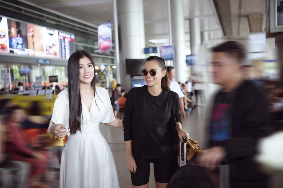 Emily Hồng Nhung đón Hoa Hậu Liên Lục Địa 2018 đến Việt Nam - 4 Emily Hồng Nhung đón Hoa Hậu Liên Lục Địa 2018 đến Việt Nam - 4