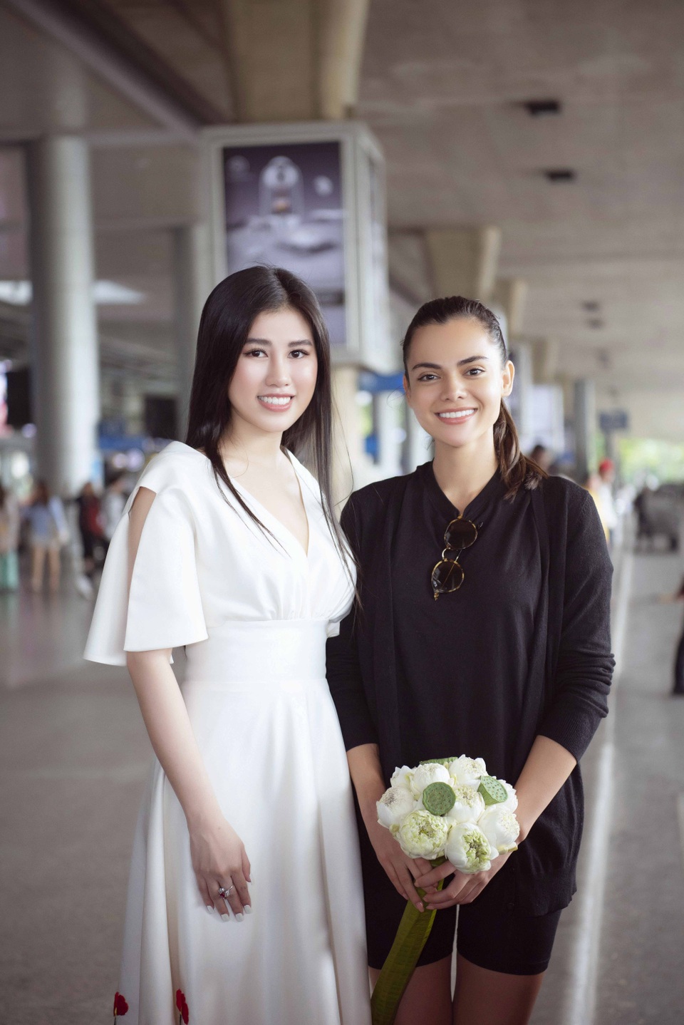 Emily Hồng Nhung đón Hoa Hậu Liên Lục Địa 2018 đến Việt Nam - 2 Emily Hồng Nhung đón Hoa Hậu Liên Lục Địa 2018 đến Việt Nam - 2