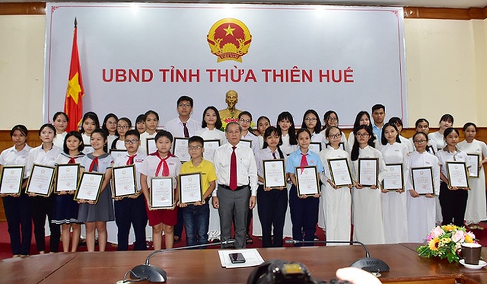 Ông Nguyễn Văn Mễ tiếp tục giữ chức Chủ tịch Hội Khuyến học tỉnh Thừa Thiên Huế - 3 Ông Nguyễn Văn Mễ tiếp tục giữ chức Chủ tịch Hội Khuyến học tỉnh Thừa Thiên Huế - 3