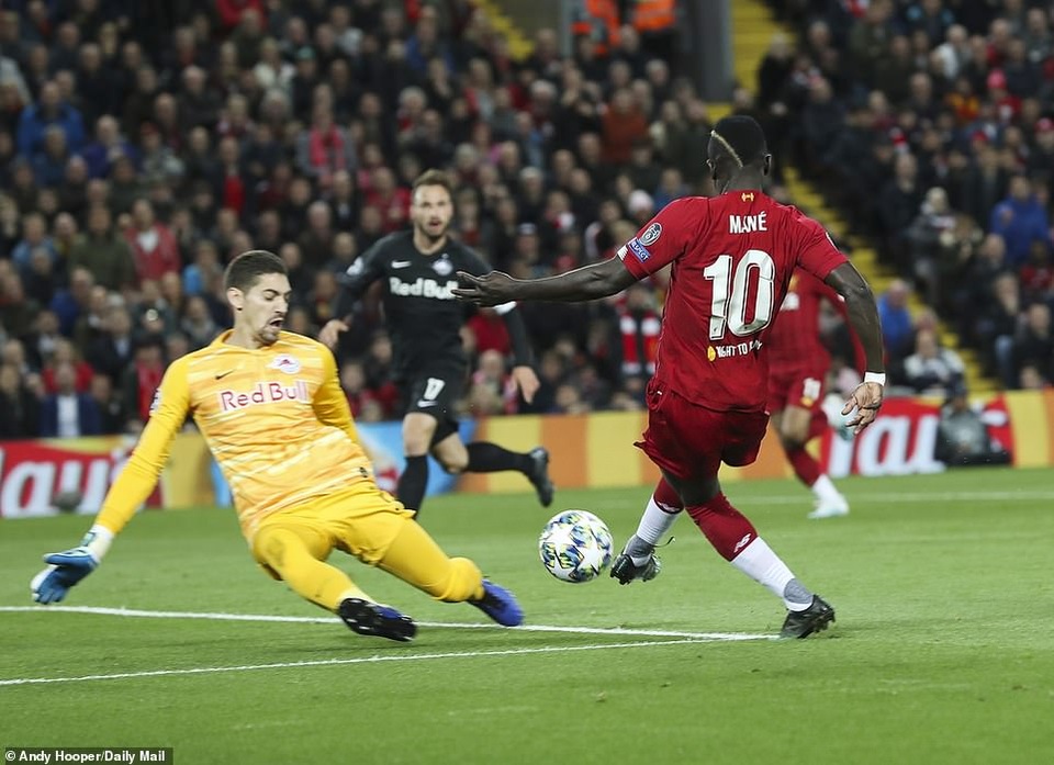 Liverpool giành chiến thắng nghẹt thở trong trận cầu 7 bàn thắng - 2