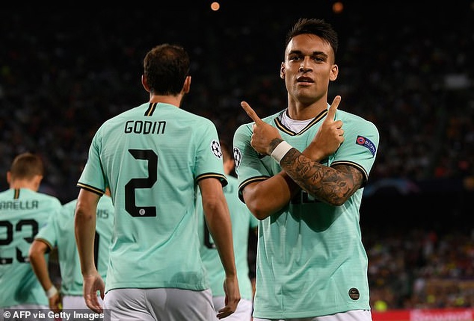 Barcelona 2-1 Inter Milan: Cú đúp của Luis Suarez - 4 Barcelona 2-1 Inter Milan: Cú đúp của Luis Suarez - 4