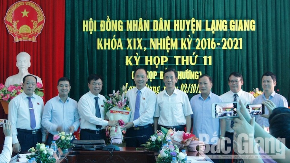 Huyện anh hùng có tân chủ tịch 7X tại Bắc Giang - 1 Huyện anh hùng có tân chủ tịch 7X tại Bắc Giang - 1