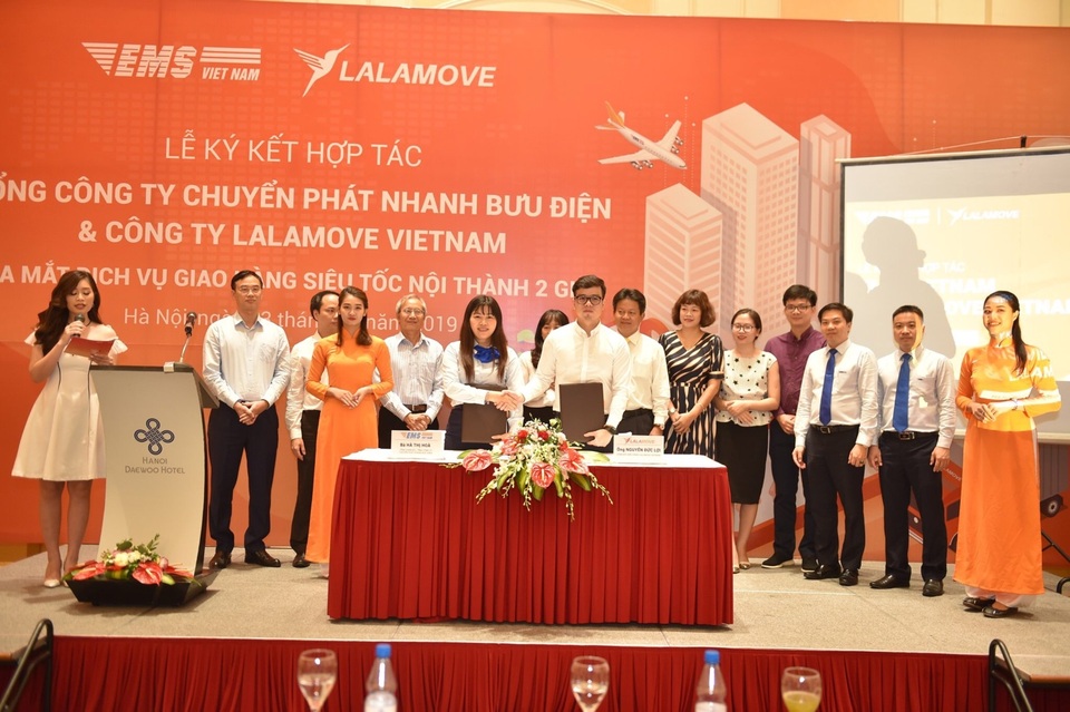 EMS hợp tác với Lalamove Việt Nam triển khai dịch vụ Giao hàng siêu tốc - 1 EMS hợp tác với Lalamove Việt Nam triển khai dịch vụ Giao hàng siêu tốc - 1