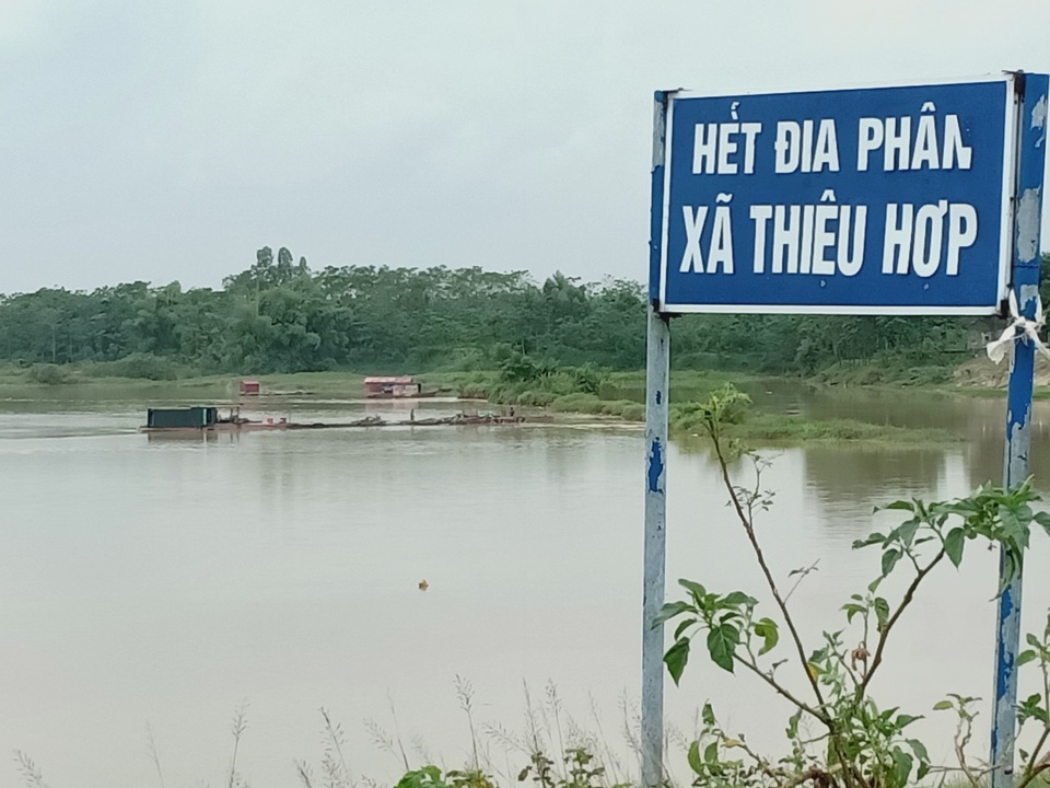 Cát tặc ngang nhiên lộng hành, dằn mặt người tố cáo, chính quyền bó tay! - 3 Cát tặc ngang nhiên lộng hành, dằn mặt người tố cáo, chính quyền bó tay! - 3