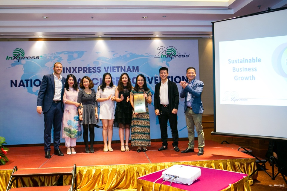 Lập nghiệp với mô hình nhượng quyền quốc tế, bà mẹ 3 con thu gần 50 tỷ đồng 1 năm - 2 Lập nghiệp với mô hình nhượng quyền quốc tế, bà mẹ 3 con thu gần 50 tỷ đồng 1 năm - 2