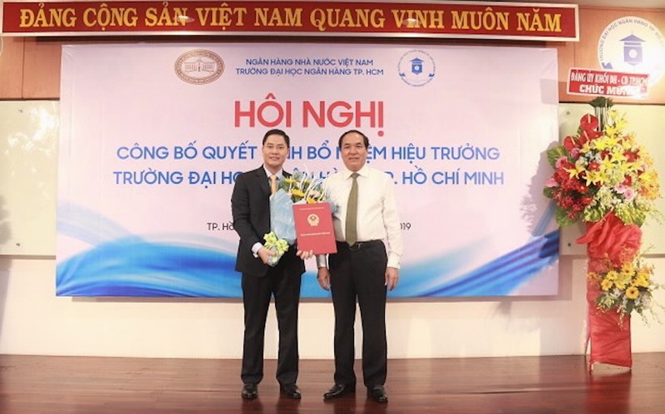 Sau hơn 1 năm khuyết, Trường ĐH Ngân hàng TPHCM có tân hiệu trưởng - 1