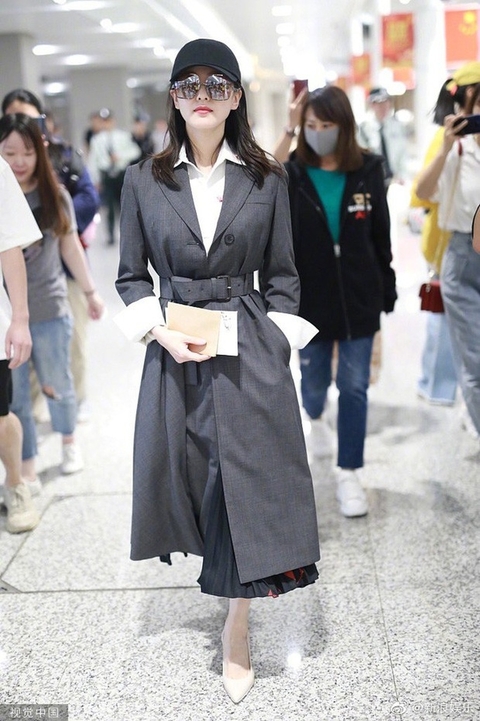 Nhan sắc mặn mà, quyến rũ của “mẹ bỉm sữa” Cao Viên Viên và Lưu Thi Thi - 8