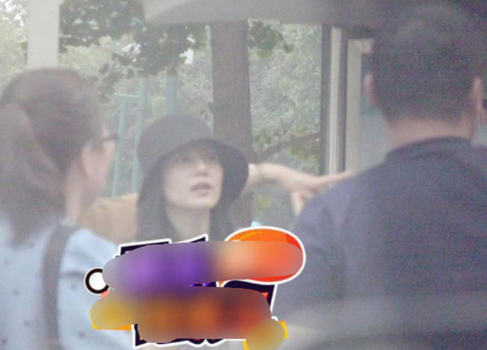 Nhan sắc mặn mà, quyến rũ của “mẹ bỉm sữa” Cao Viên Viên và Lưu Thi Thi - 4