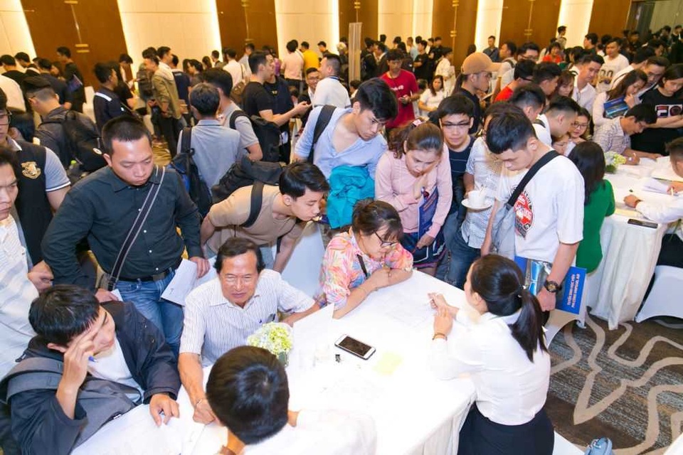 Giới trẻ Việt khắp thế giới đổ về Việt Nam học phi công - 8 Giới trẻ Việt khắp thế giới đổ về Việt Nam học phi công - 8