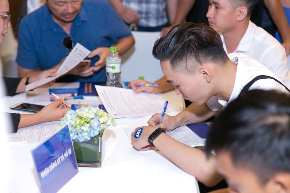 Giới trẻ Việt khắp thế giới đổ về Việt Nam học phi công - 10 Giới trẻ Việt khắp thế giới đổ về Việt Nam học phi công - 10