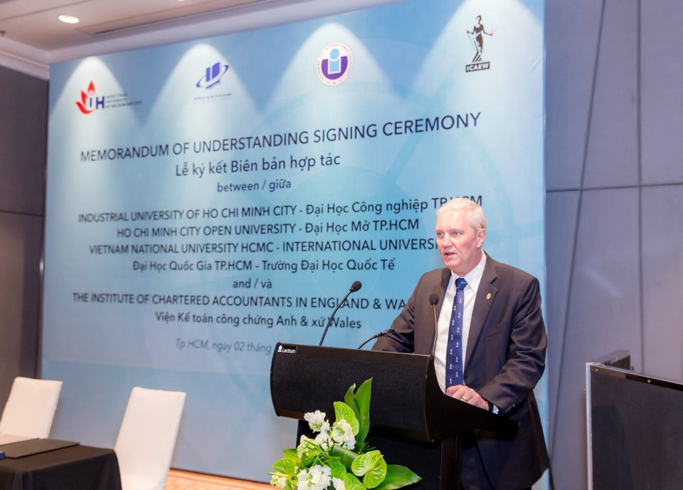Đại học Công nghiệp TP.HCM sẽ tích hợp một số môn ICAEW CFAB vào đào tạo cho sinh viên nhà trường - 2 Đại học Công nghiệp TP.HCM sẽ tích hợp một số môn ICAEW CFAB vào đào tạo cho sinh viên nhà trường - 2