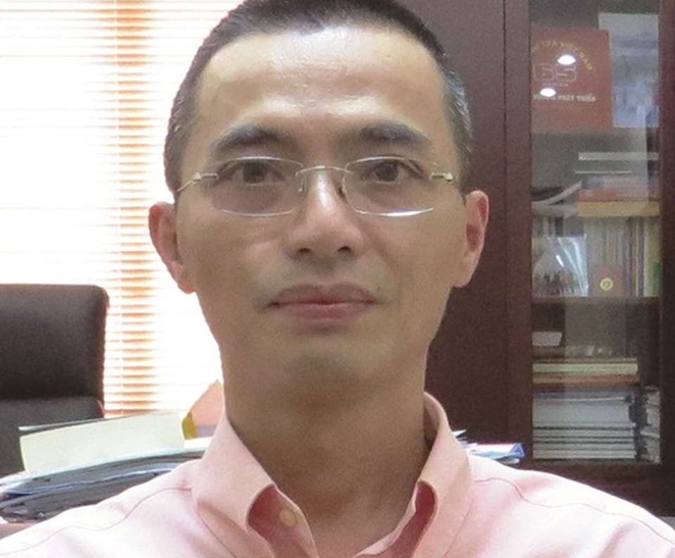 Nguyên Chánh Thanh tra Bộ TT-TT từng bao che đường dây đánh bạc thiêu nhiều tướng công an - 1 Nguyên Chánh Thanh tra Bộ TT-TT từng bao che đường dây đánh bạc thiêu nhiều tướng công an - 1