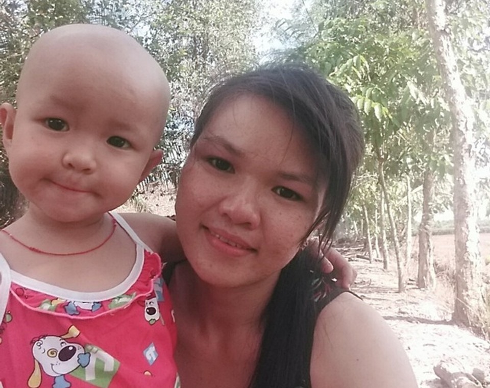 Bé gái bị U nguyên bào thần kinh được bạn đọc giúp đỡ gần 200 triệu đồng - 2 Bé gái bị U nguyên bào thần kinh được bạn đọc giúp đỡ gần 200 triệu đồng - 2